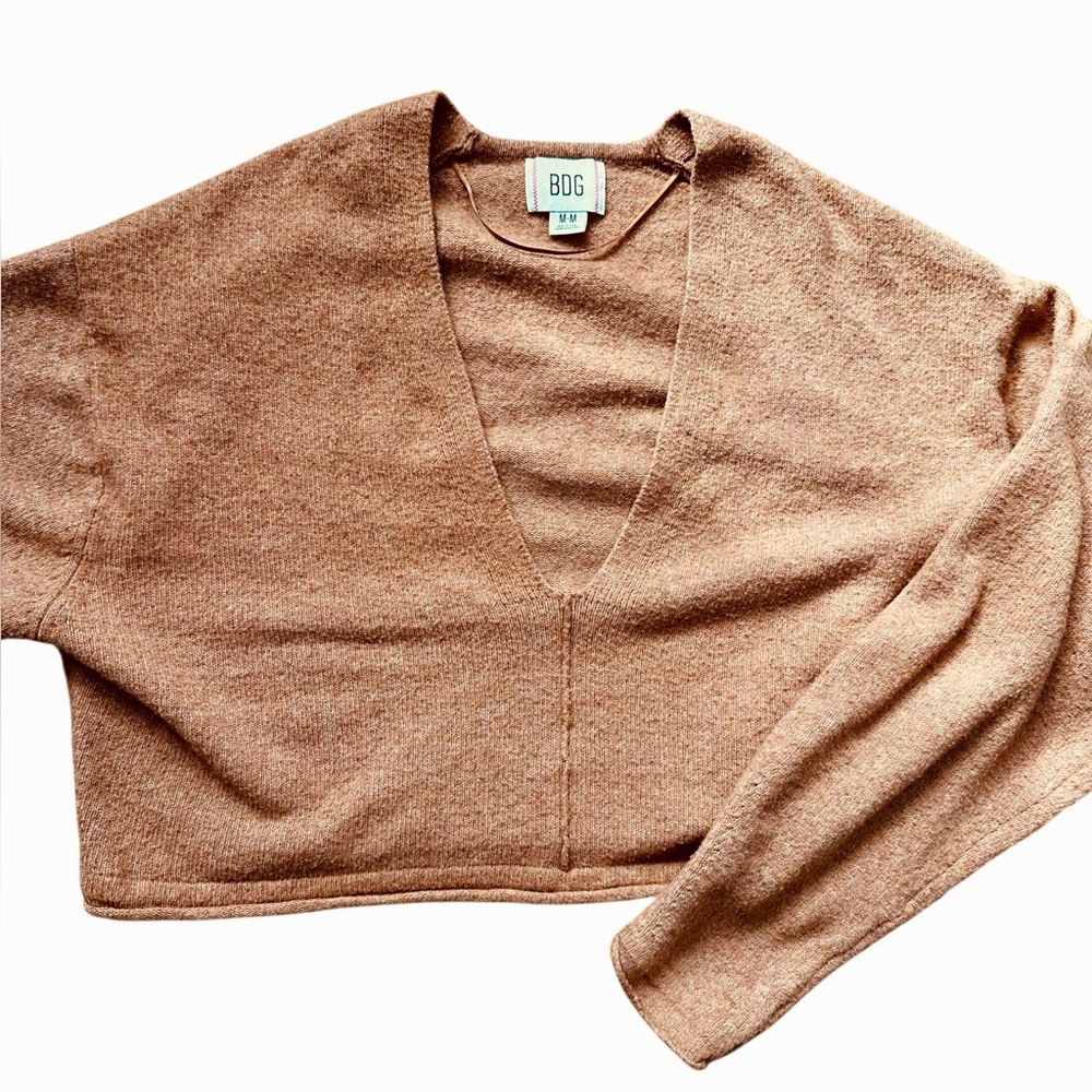 BDG brown v-neck crop oversized boxy fit sweater size Medium - Picture 2 of 6